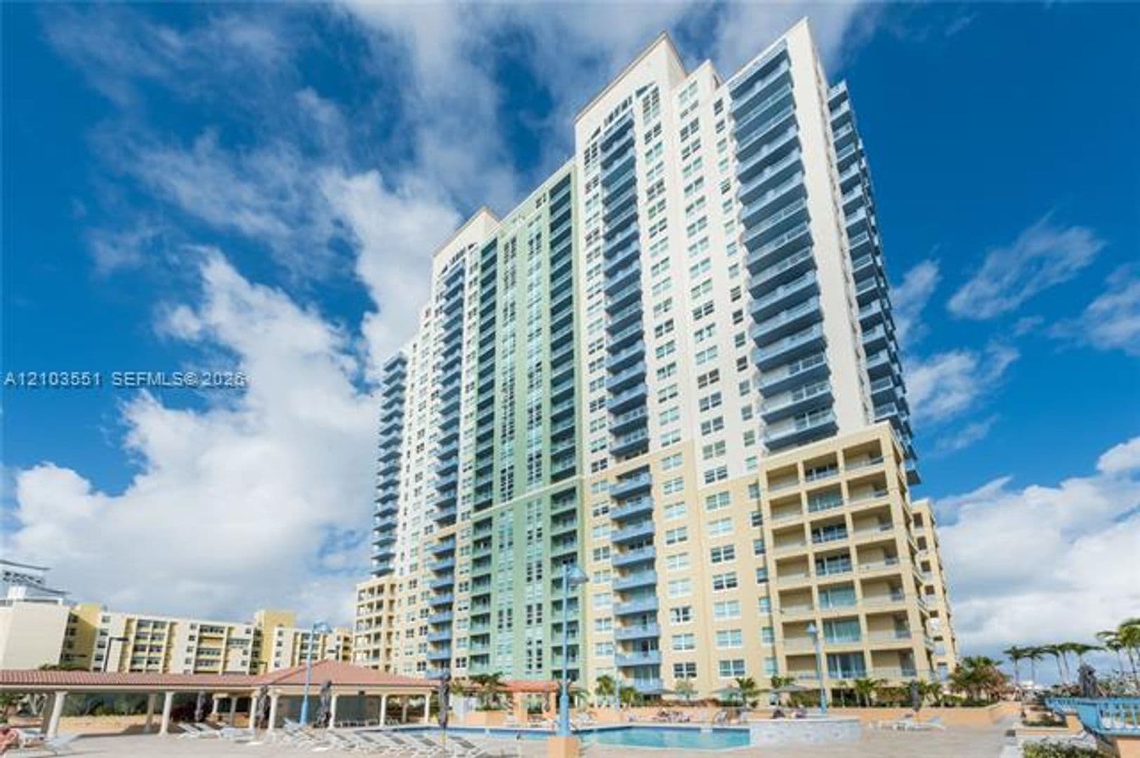 Miami Beach Condo: 90 Alton Rd cu-511