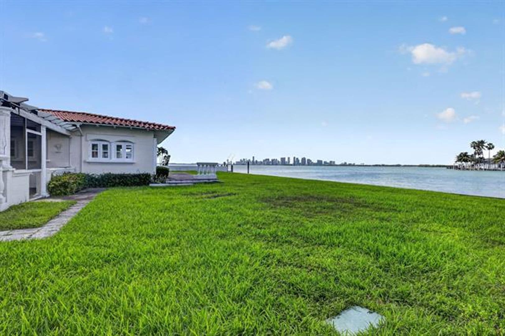 North Bay Village House: 7500 W Treasure Dr # 7500