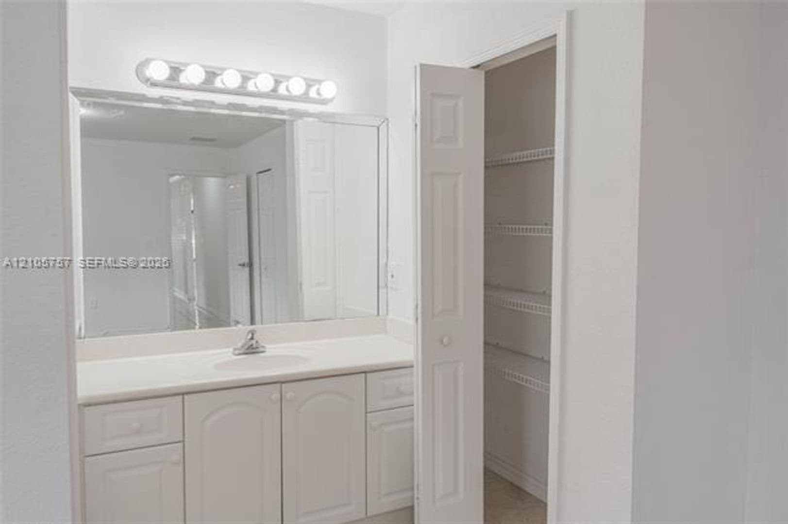 Miami Gardens House: 3783 NW 201st Ter # 3783