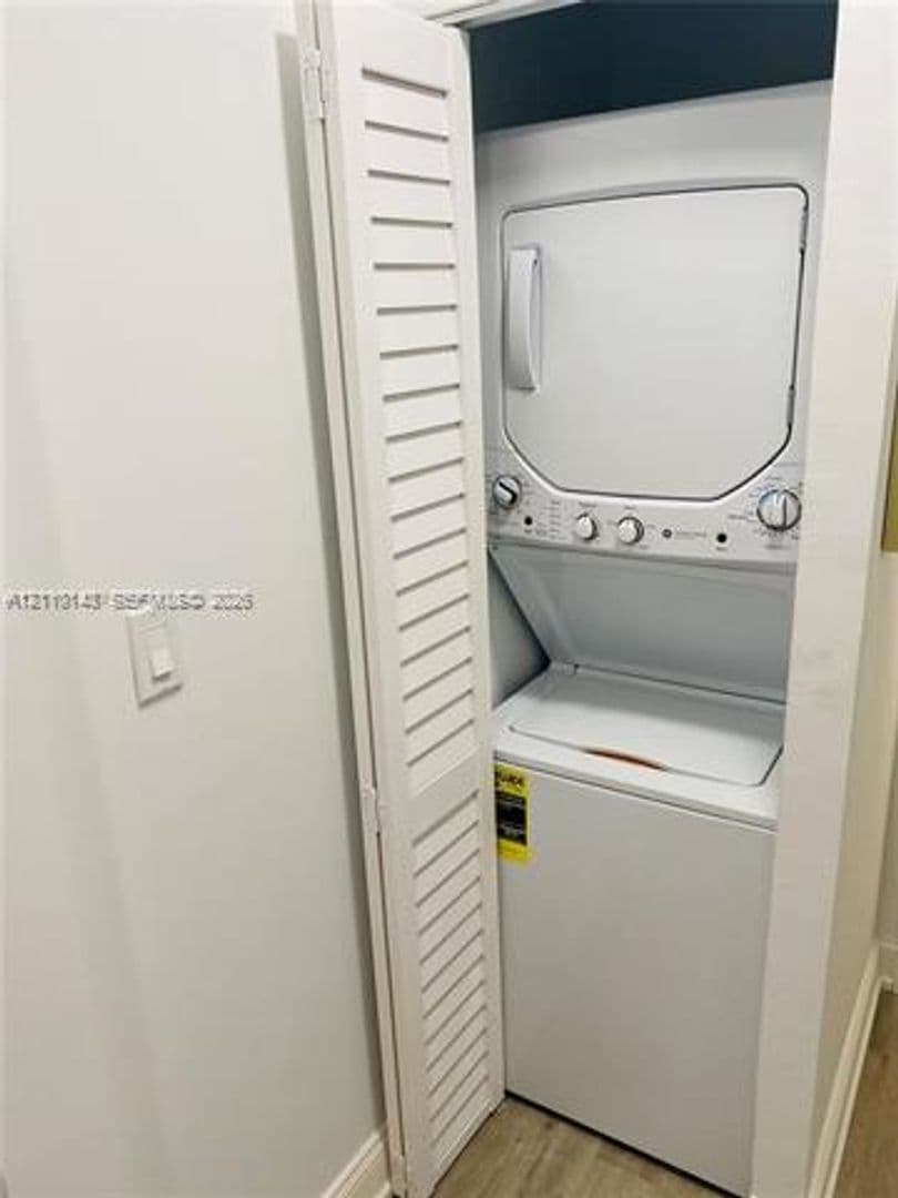 Miami Beach Condo: 1407 Meridian Ave cu-7