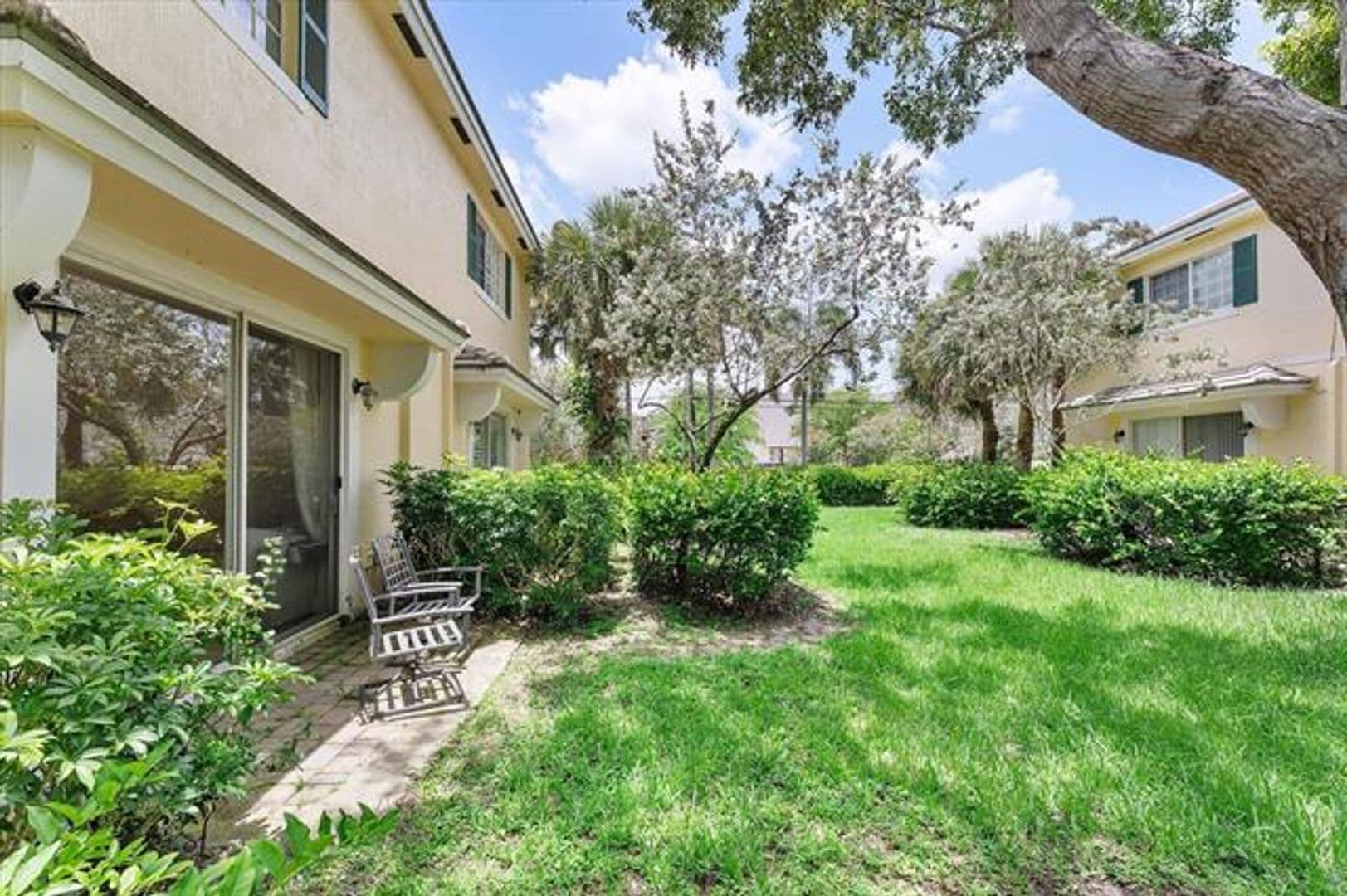 Davie Townhome: 7783 Deercreek Ct th 7783