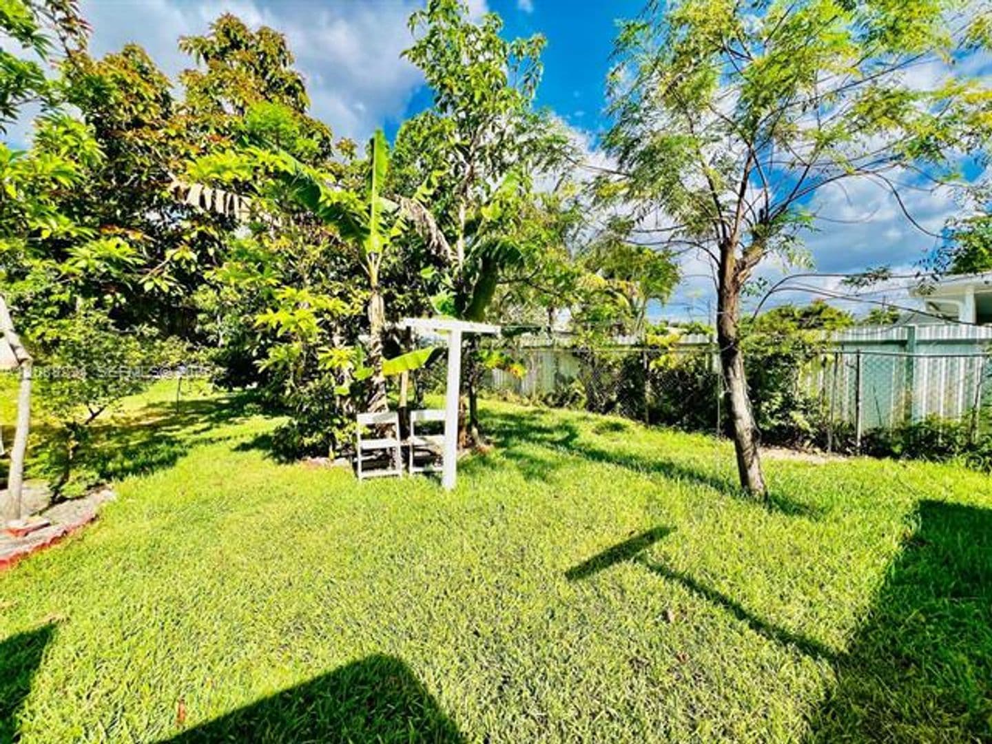 North Miami Beach House: 18320 NE 7th Ct # 18320