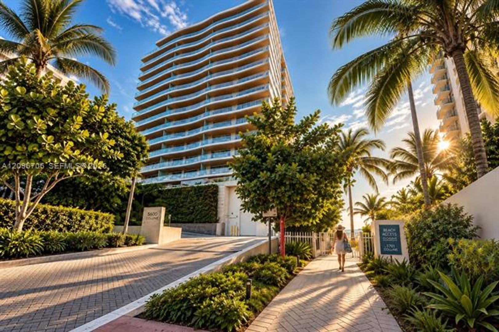 Miami Beach Condo: 5600 Collins Ave cu-4P