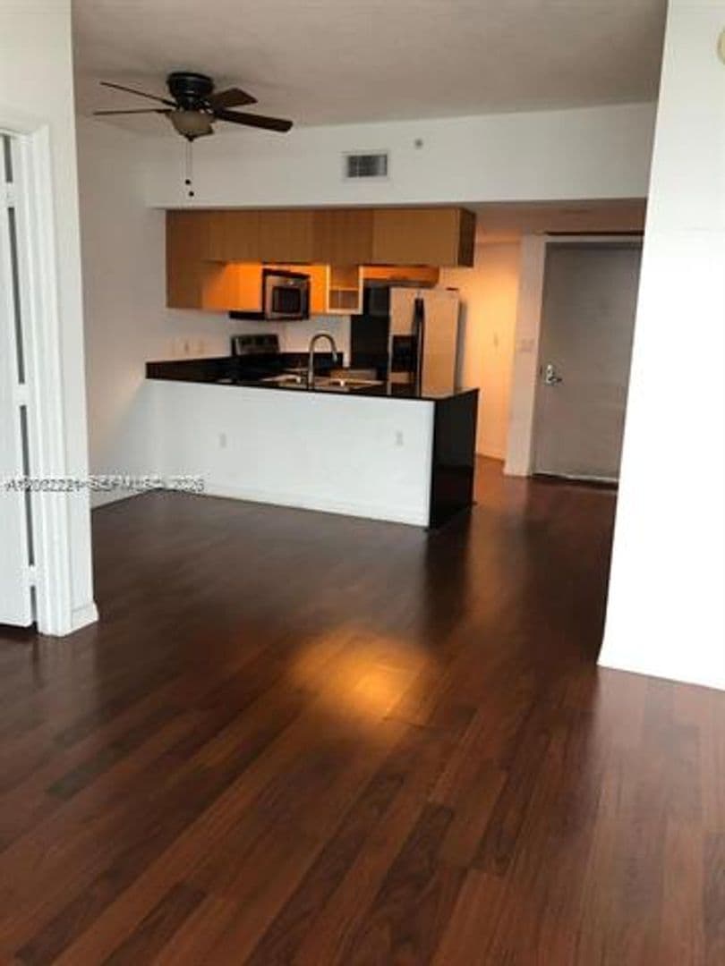Miami Condo: 1750 N Bayshore Dr cu-3015