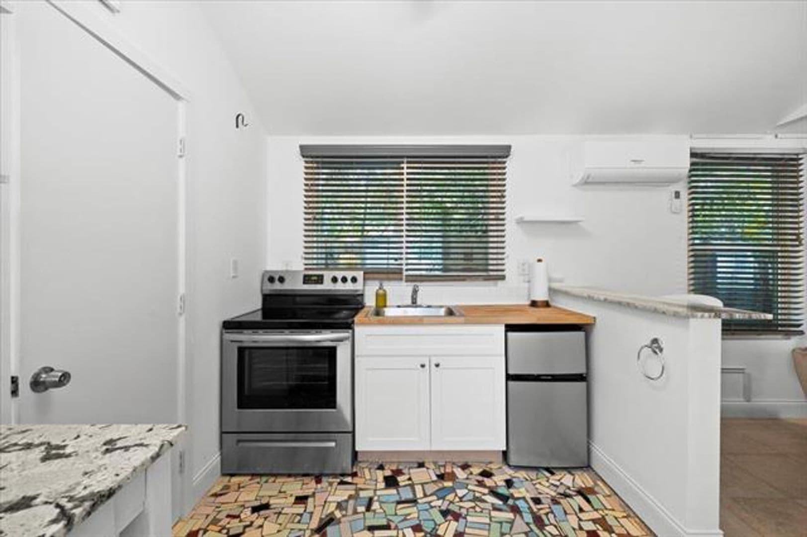 Fort Lauderdale House: 305 NE 14th Ave # 305