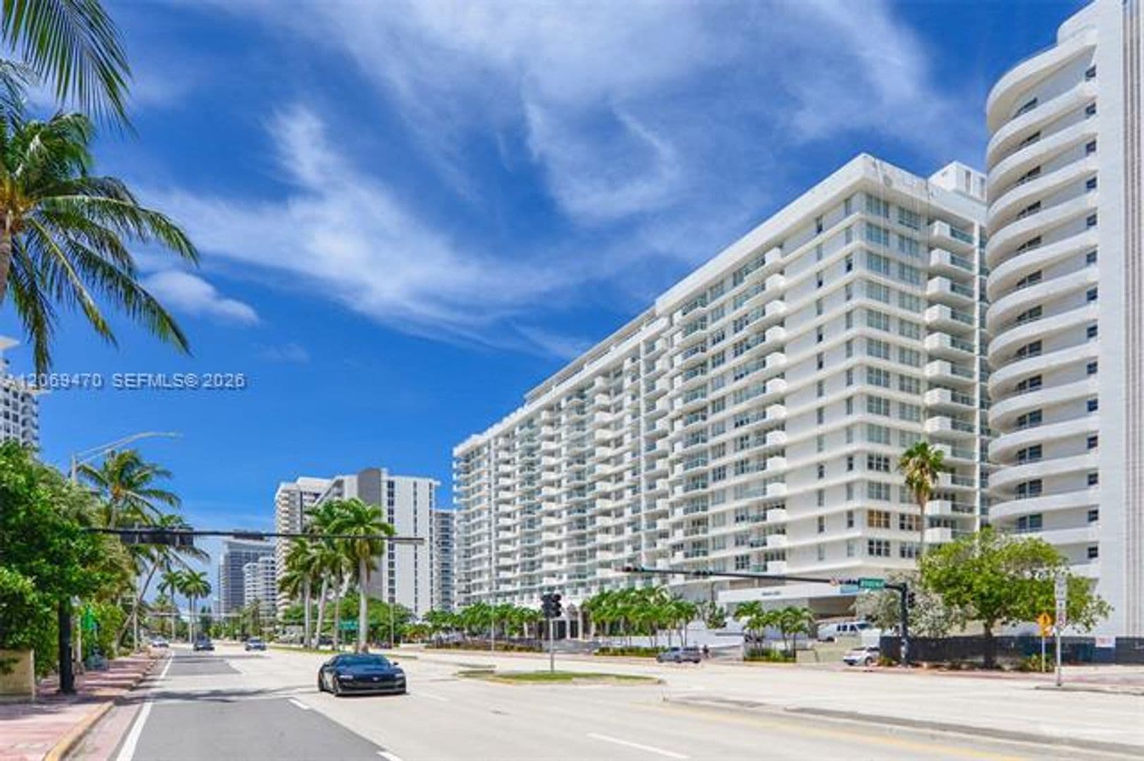 Miami Beach Condo: 5601 Collins Ave cu-512