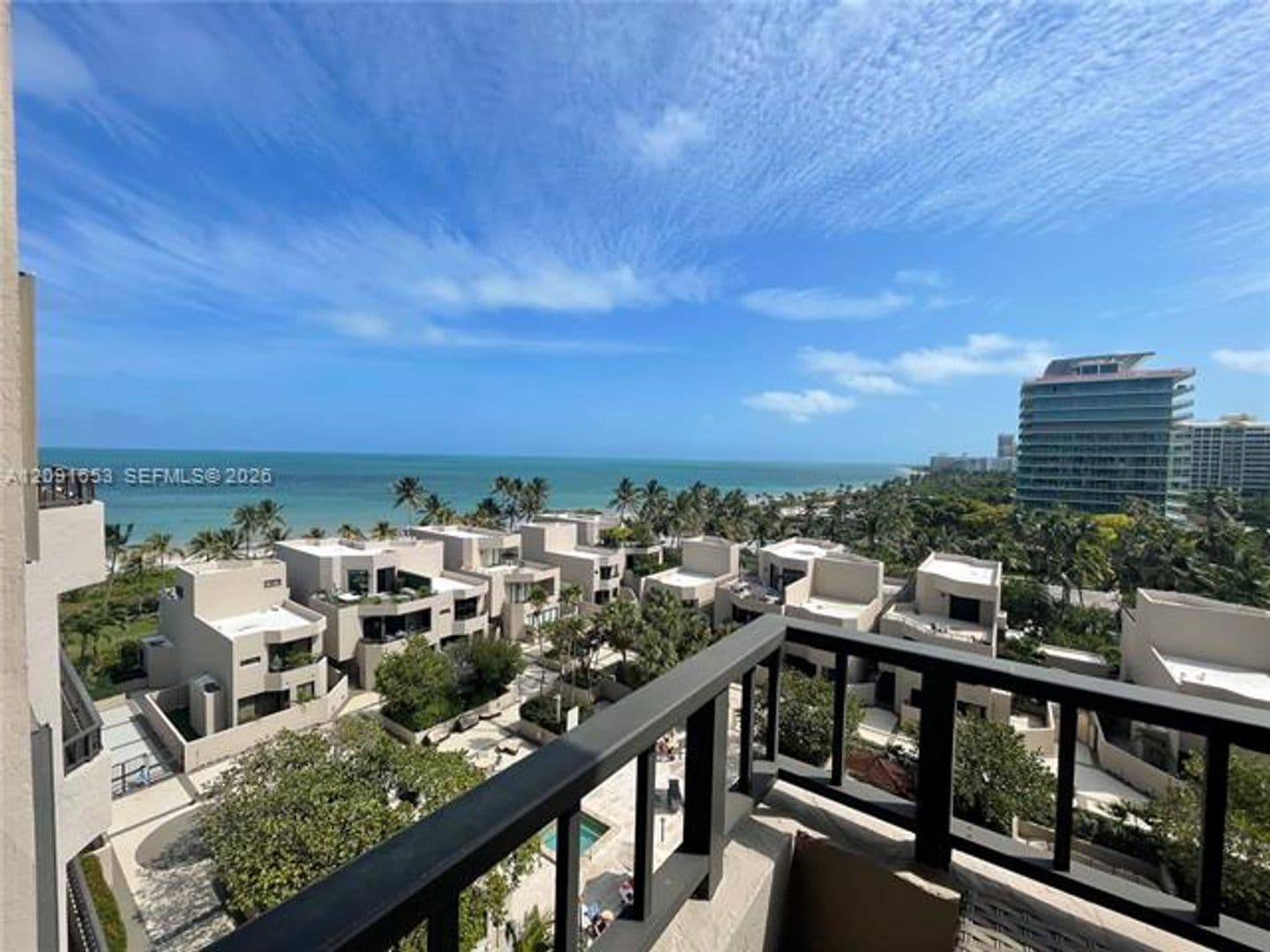Key Biscayne Condo: 201 Crandon Blvd cu-739