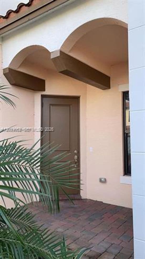 Pembroke Pines Townhome: 20962 NW 1st Dr th 20962