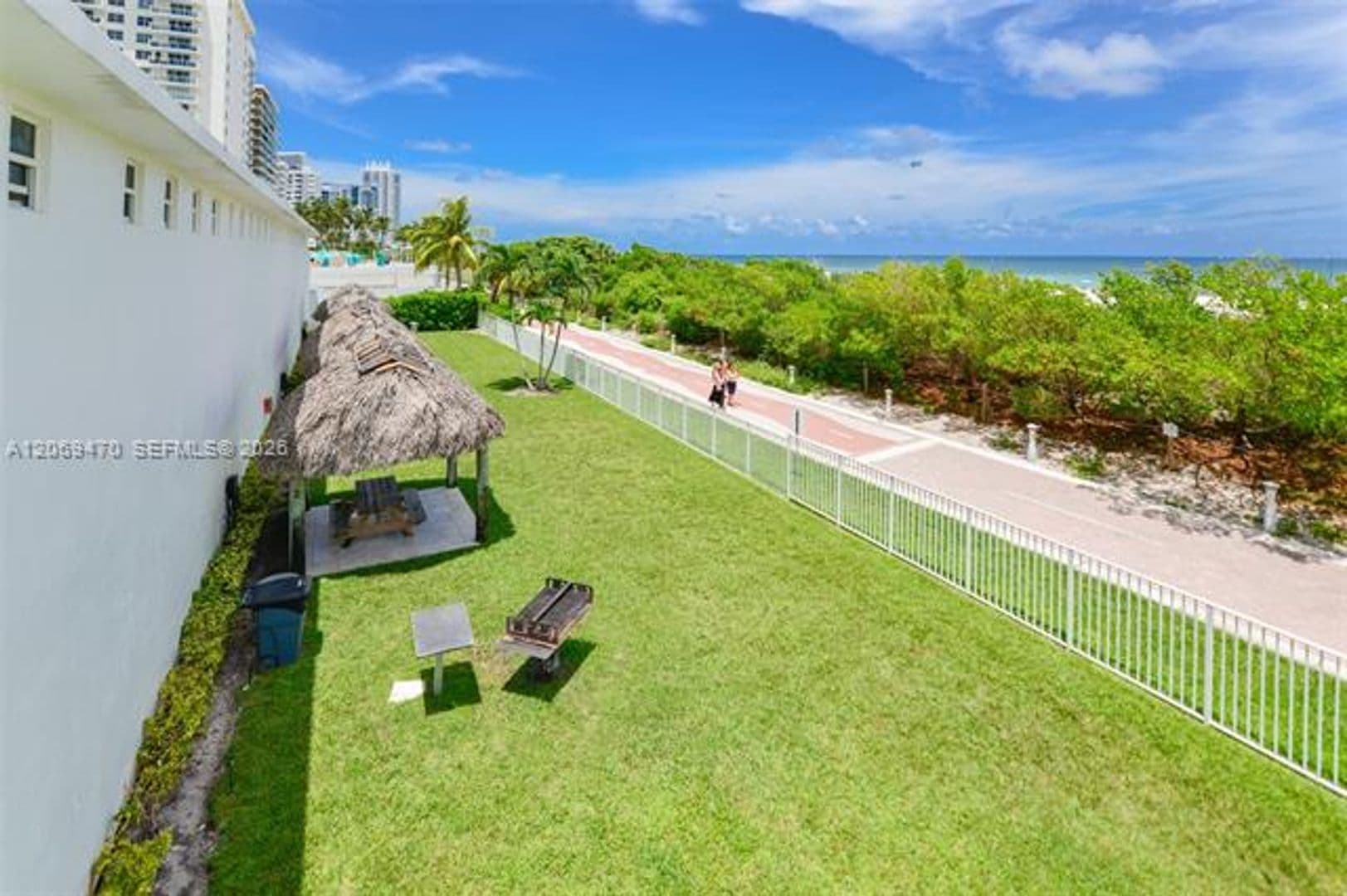 Miami Beach Condo: 5601 Collins Ave cu-512