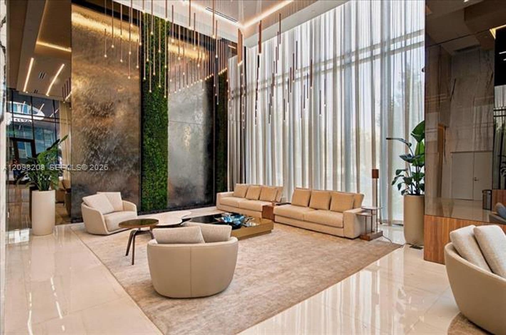 Hallandale Beach Condo: 1170 E Hallandale cu-2109