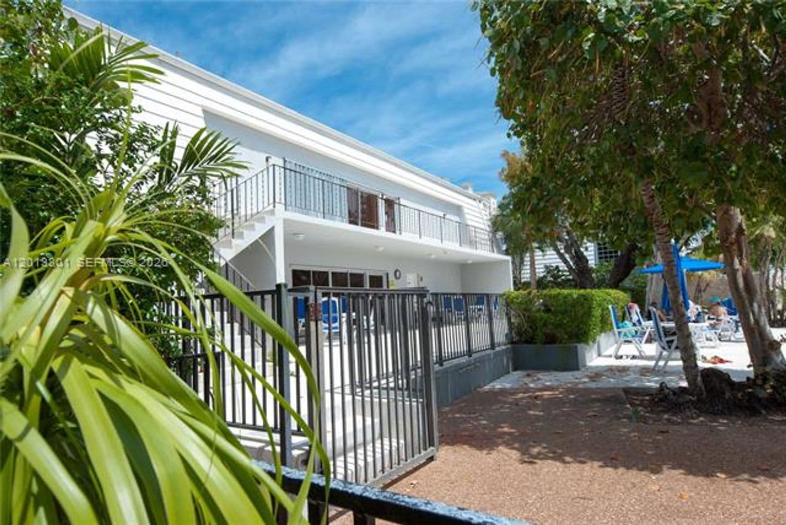 Key Biscayne Condo: 210 Sea View Dr cu-405