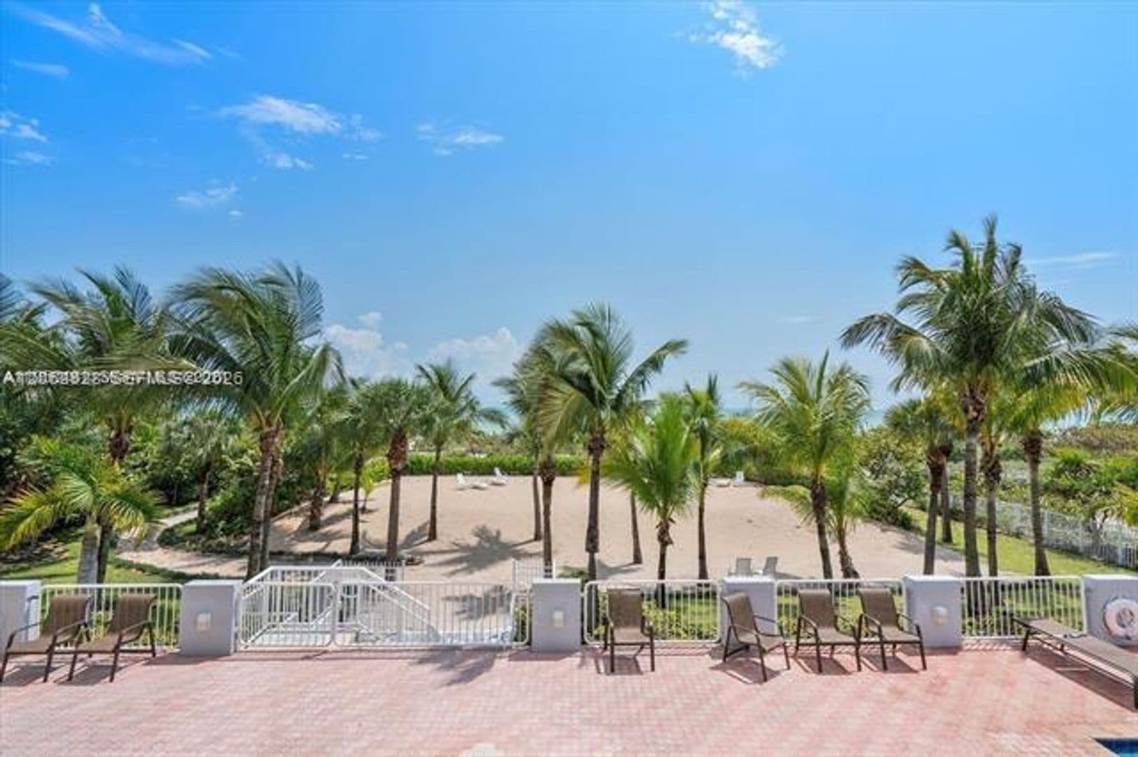 Surfside Condo: 9341 Collins Ave cu-603