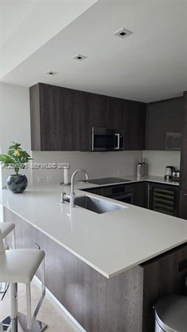 Miami Condo: 68 SE 6th St cu-2412