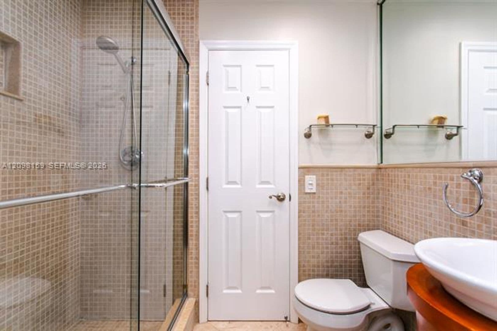Hollywood House: 1254 Harrison St # 1254