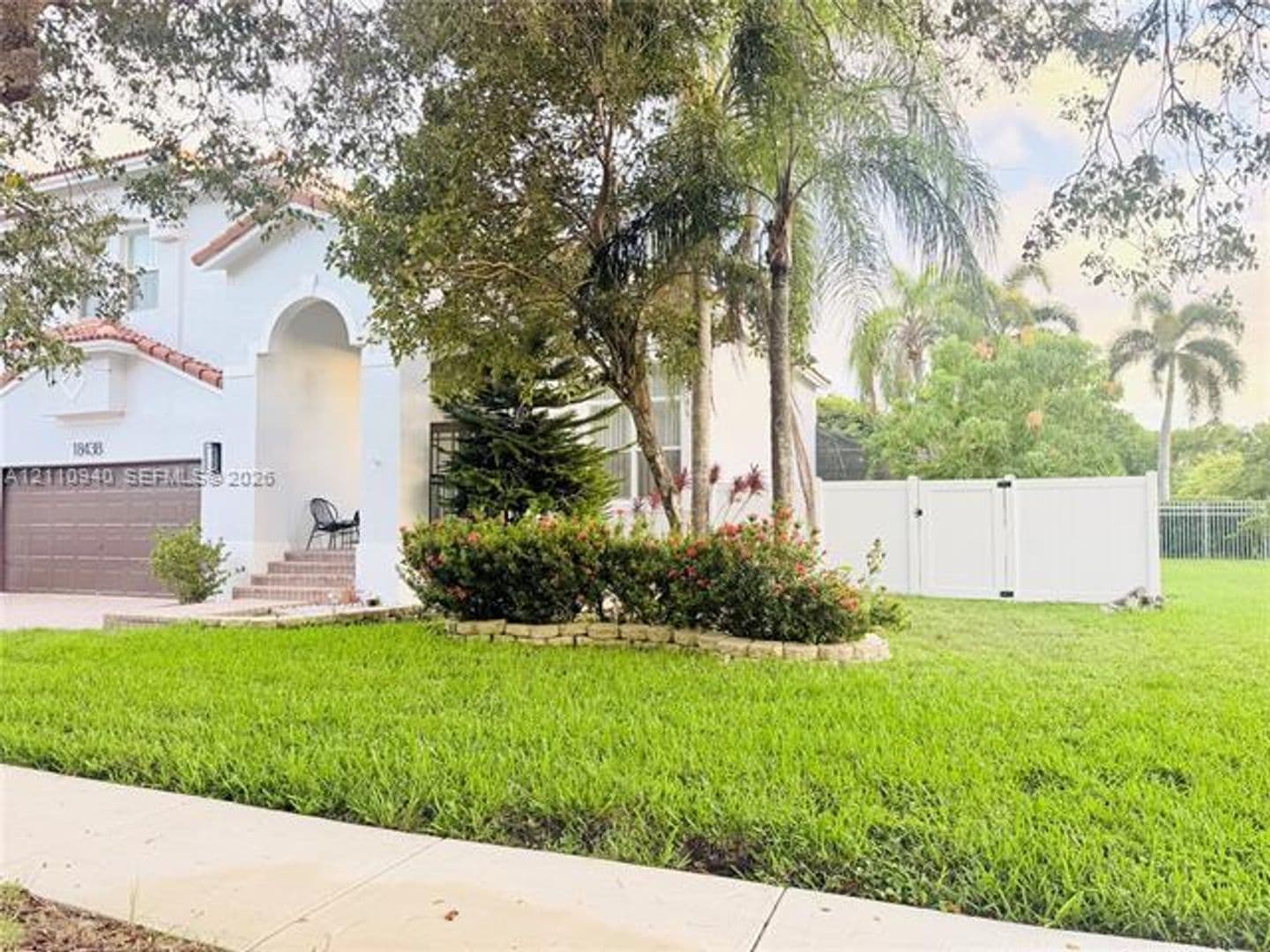 Pembroke Pines House: 18438 NW 9th St # 0