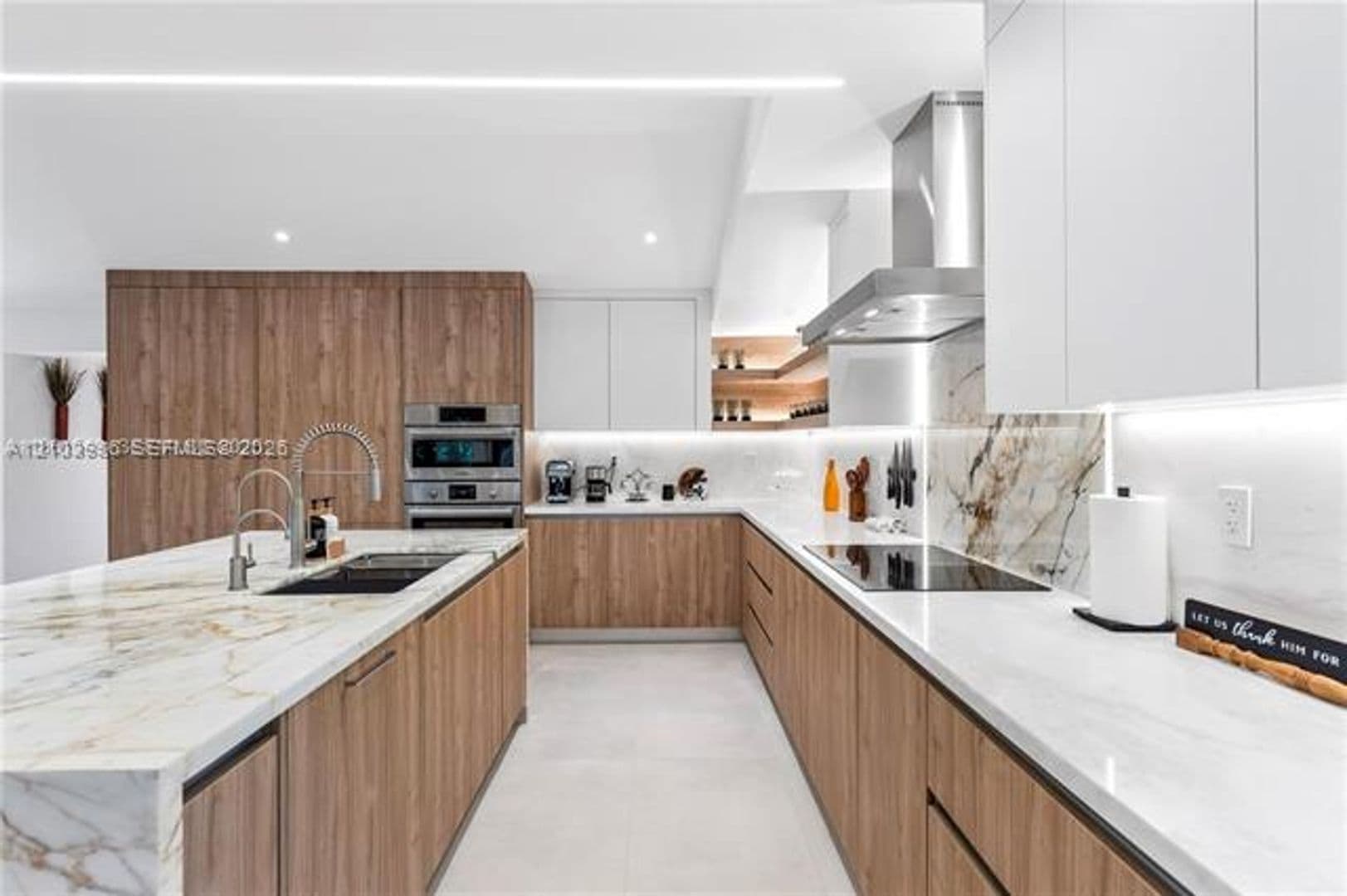 Fort Lauderdale House: 2406 Nassau Ln # 2406