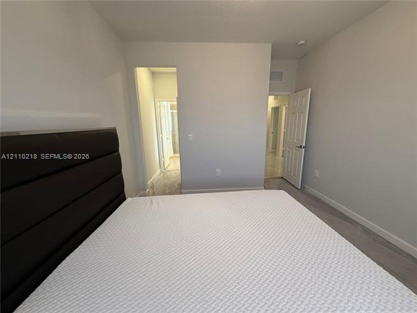 Miami House: 21000 NE 2nd Ct # 21000