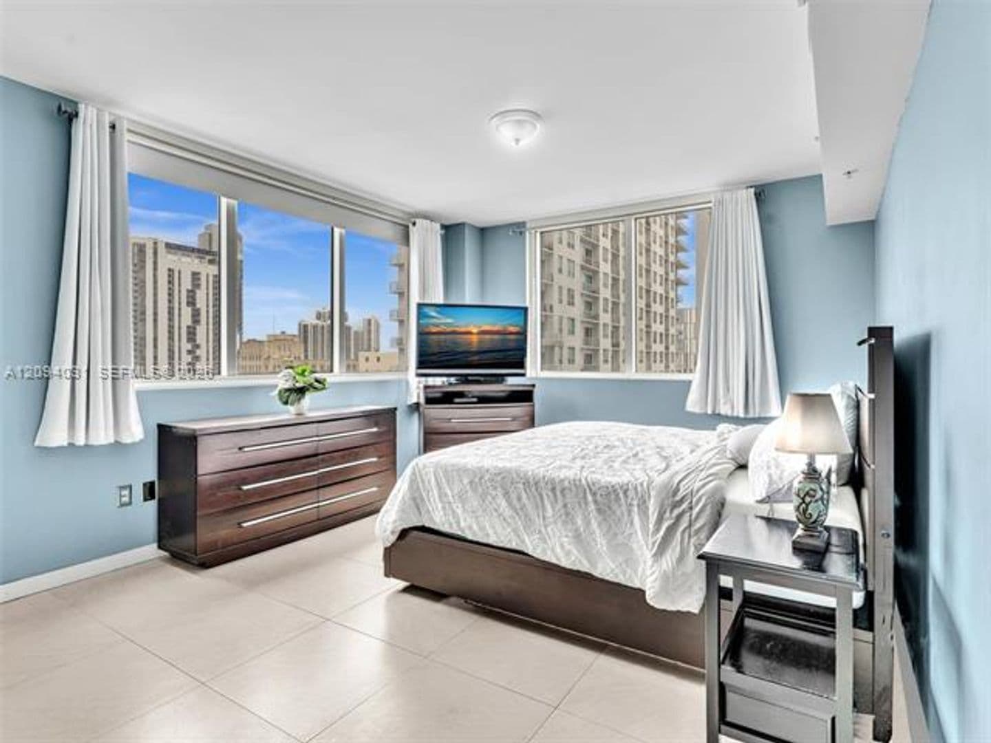 Miami Condo: 253 NE 2nd St cu-2208