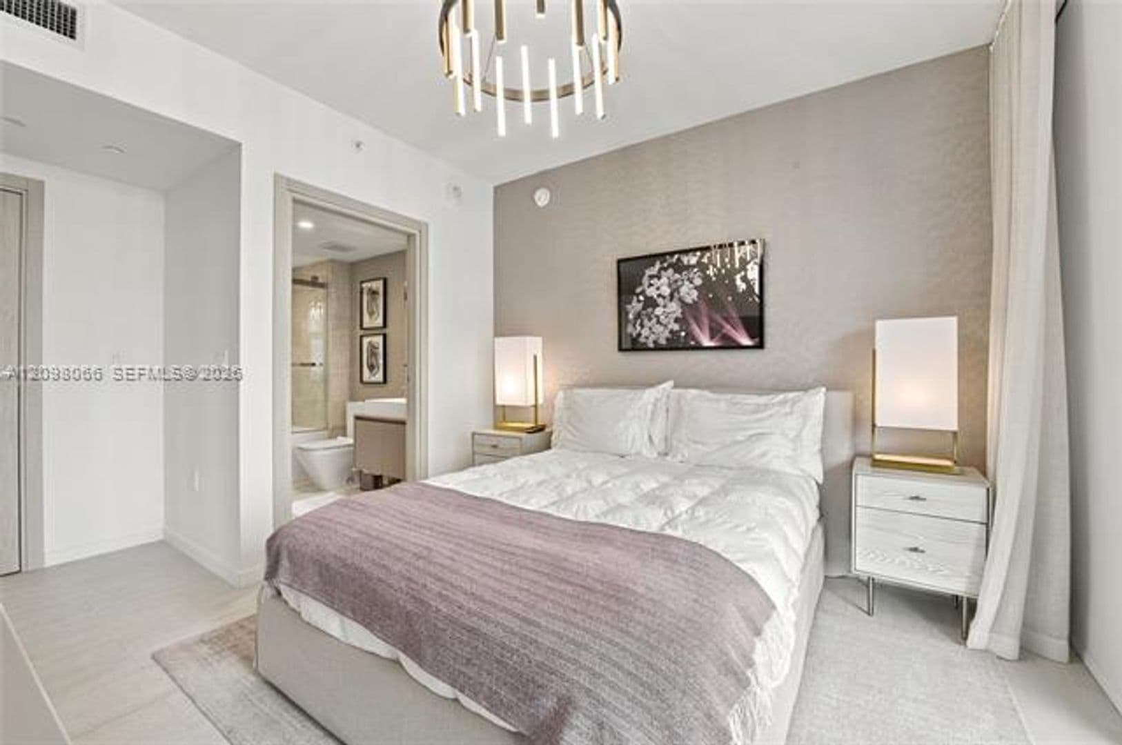 Miami Condo: 1000 Brickell Plz cu-3401