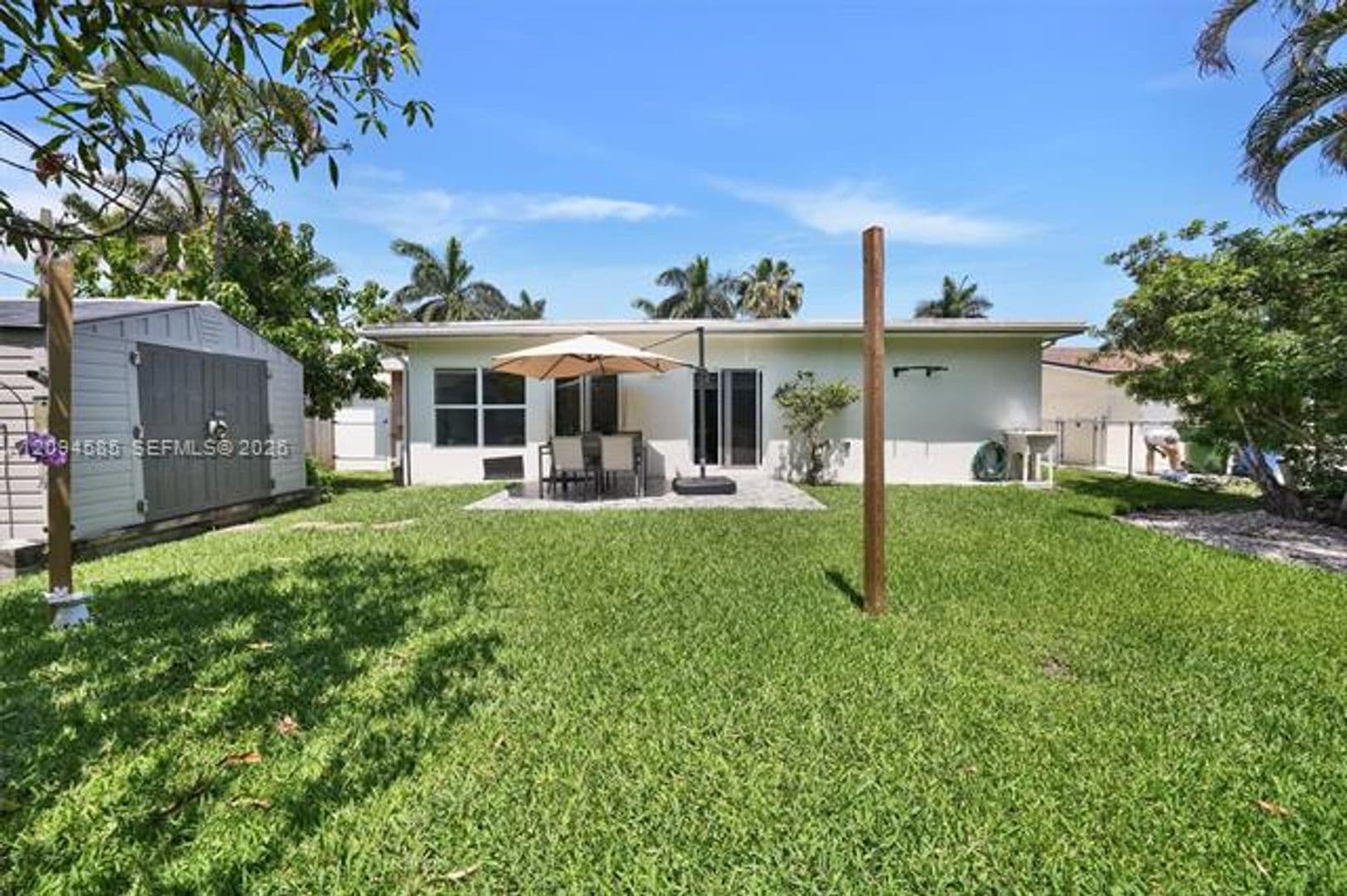 Hallandale Beach House: 814 NE 4th St # 0