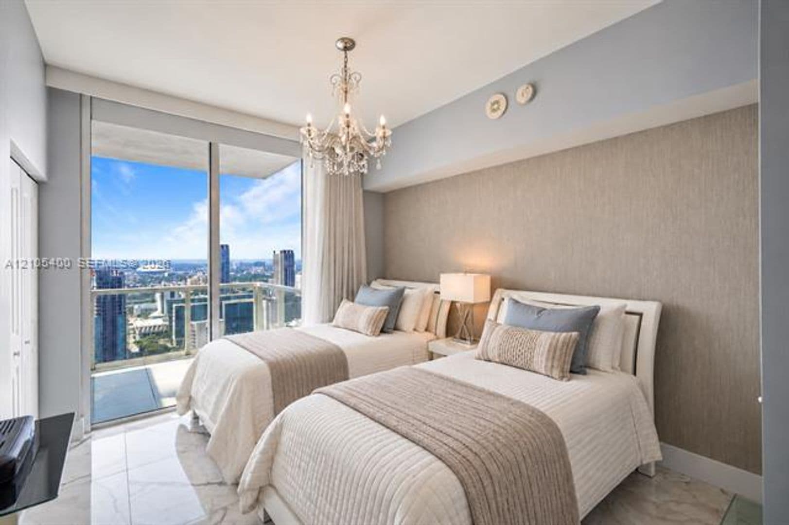 Miami Condo: 244 Biscayne Blvd cu-4308