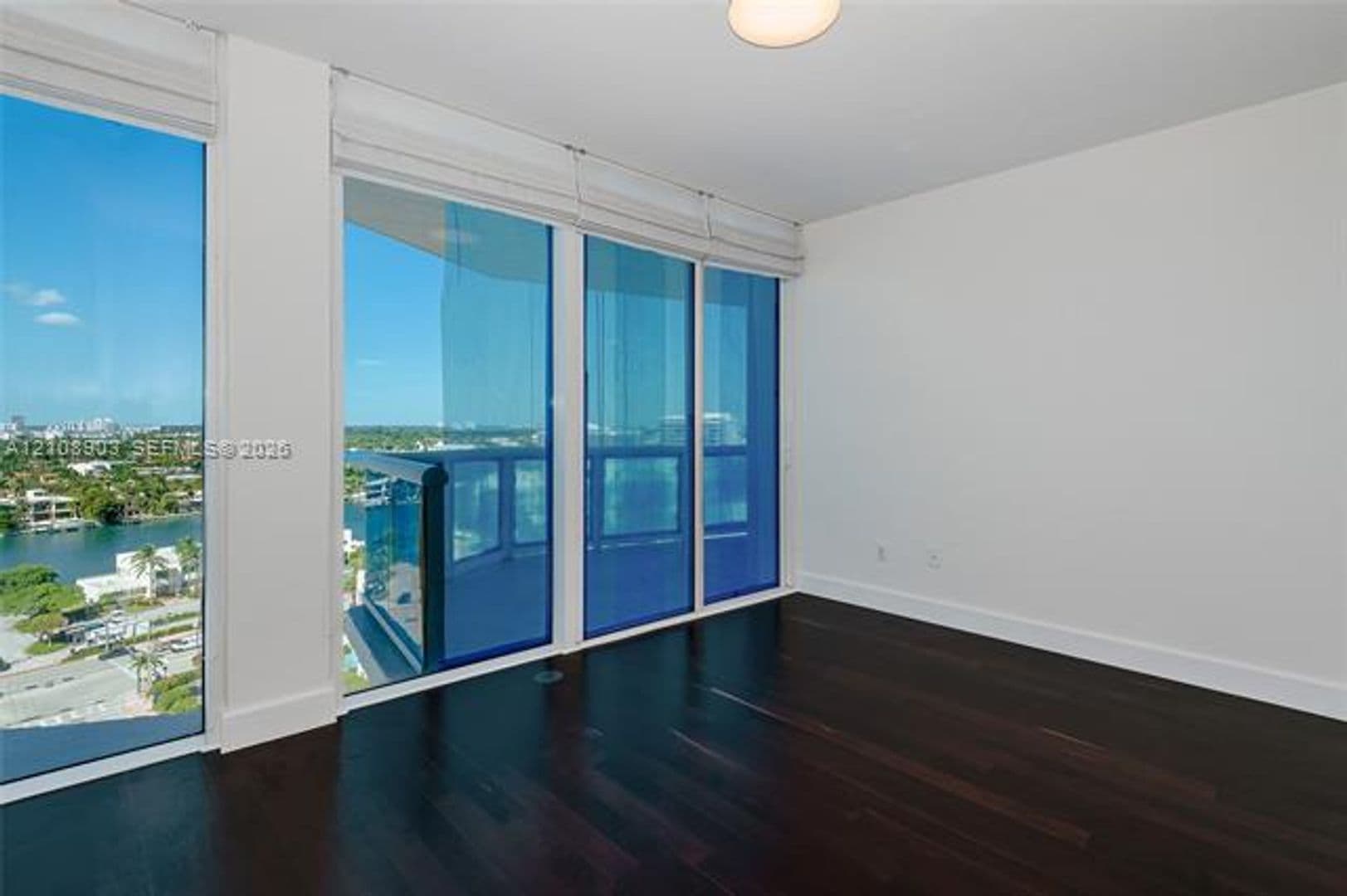 Miami Beach Condo: 6515 Collins Ave cu-1509