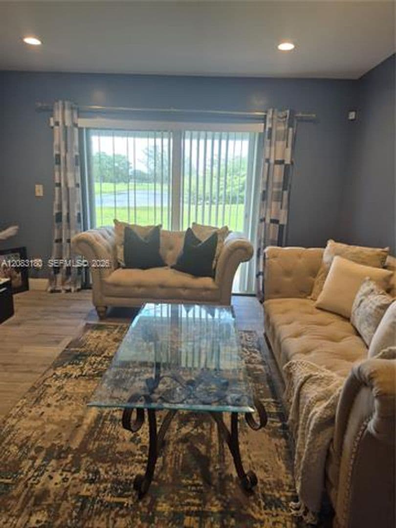 Pembroke Pines Townhome: 1109 NW 107th Ave th 1109