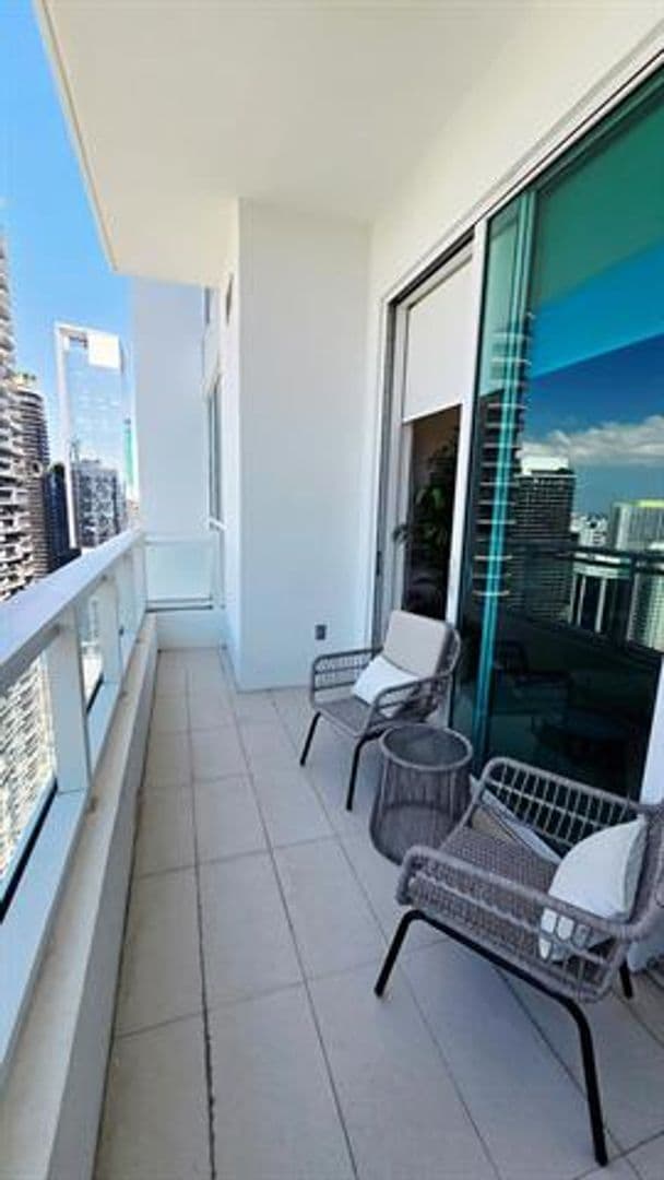 Miami Condo: 1080 Brickell Ave cu-4207