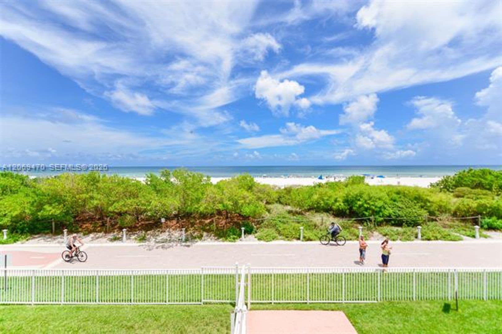 Miami Beach Condo: 5601 Collins Ave cu-512