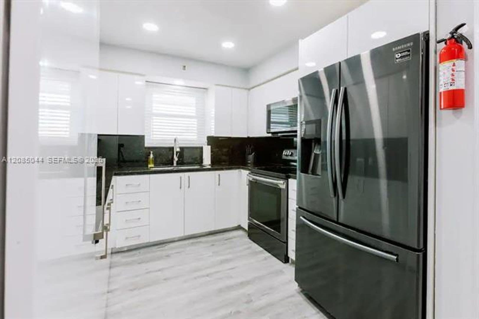 Miami House: 1647 NW 29th Ave cu-1