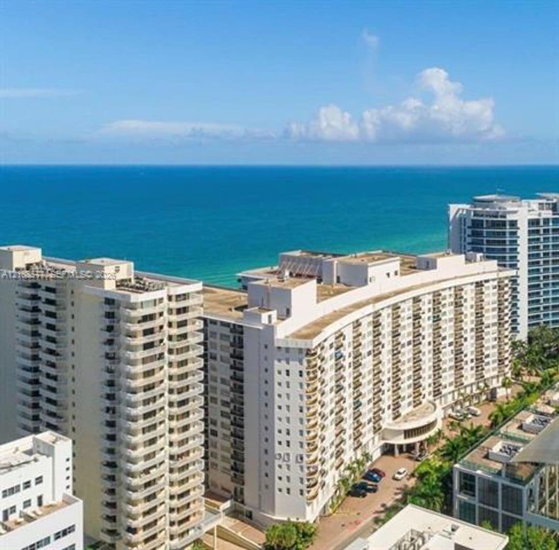 Miami Beach Condo: 6039 Collins Ave cu-715