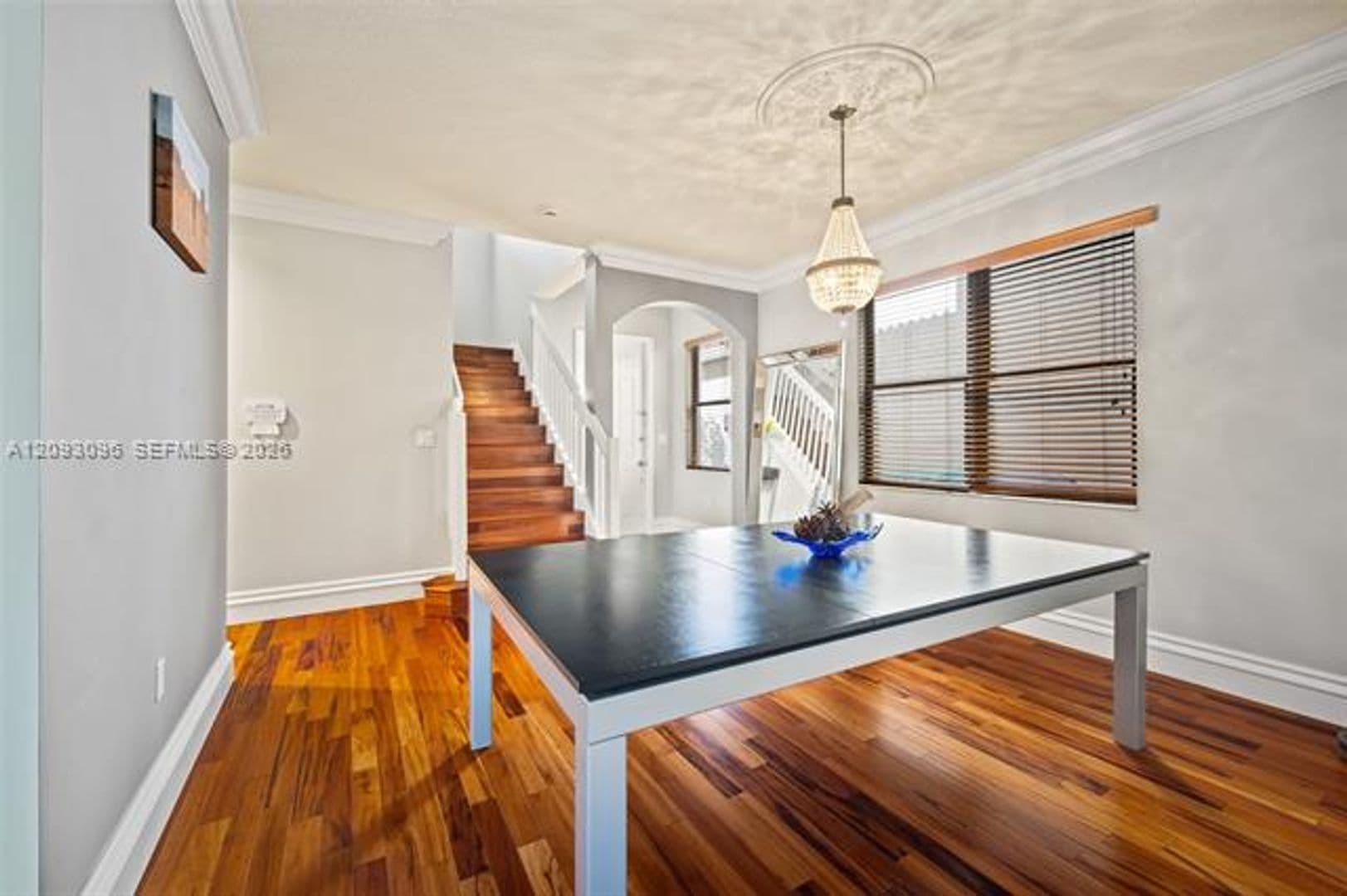Miami House: 697 NE 193rd Ter # 697