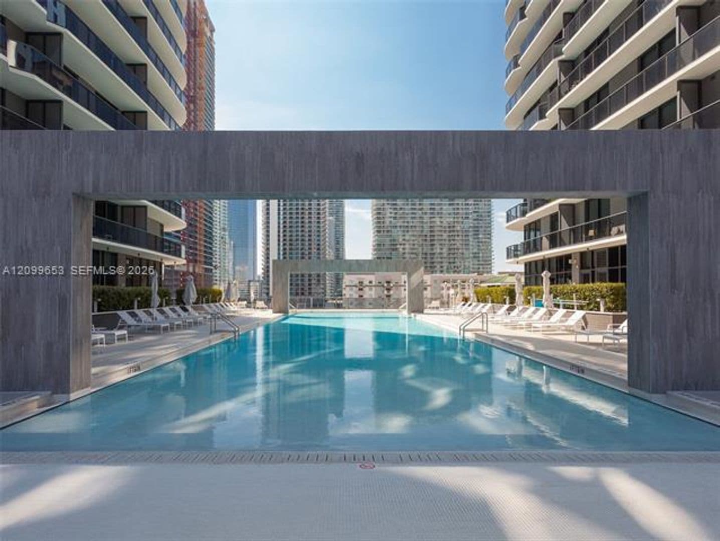 Miami Condo: 45 SW 9th St cu-1708
