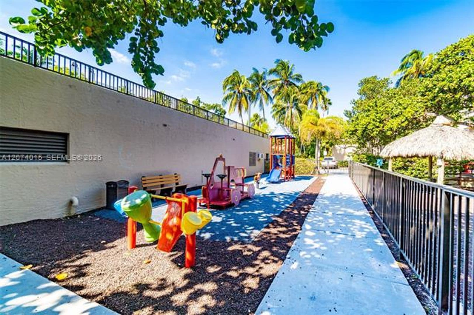 Key Biscayne Condo: 251 Crandon Blvd cu-431