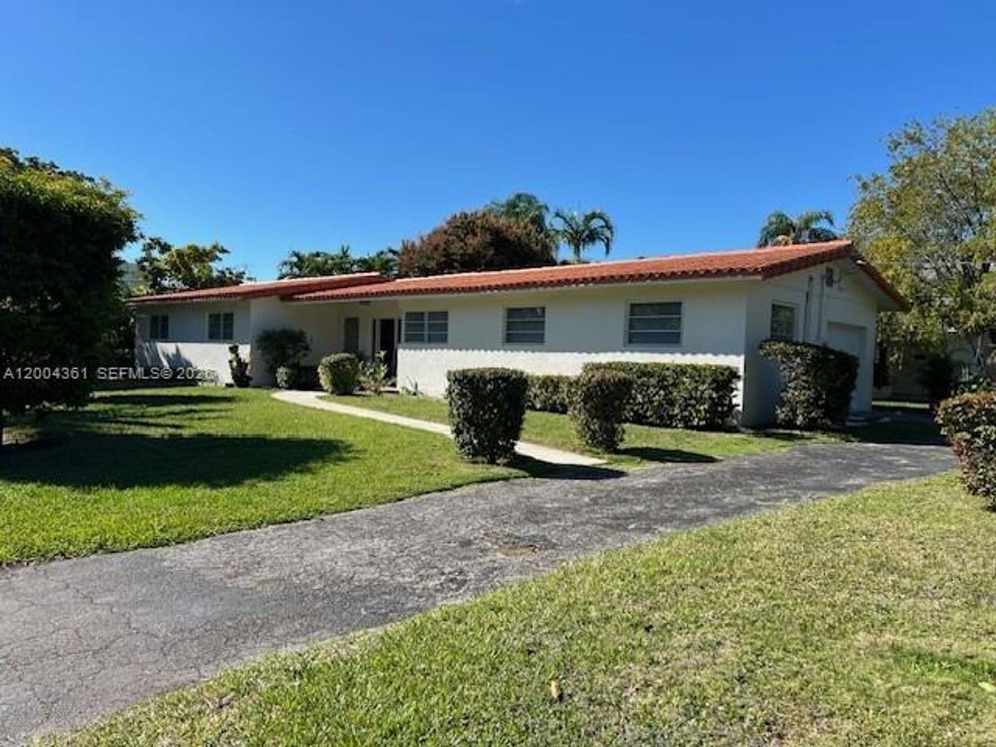 Miami House: 2500 SW 58th Ave # 2500