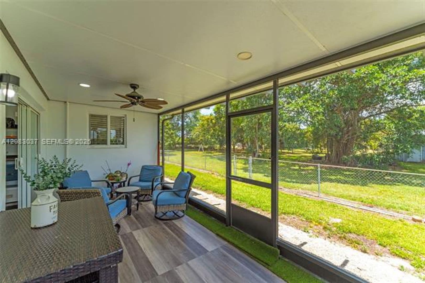 Miami House: 19050 SW 144th Ave # 19050