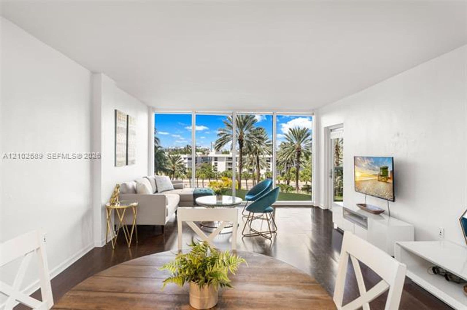 Bal Harbour Condo: 10275 Collins Ave cu-327
