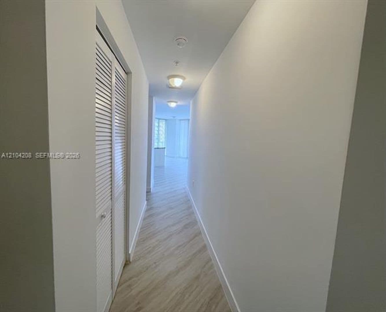 Miami Condo: 79 SW 12th St cu-1001-S