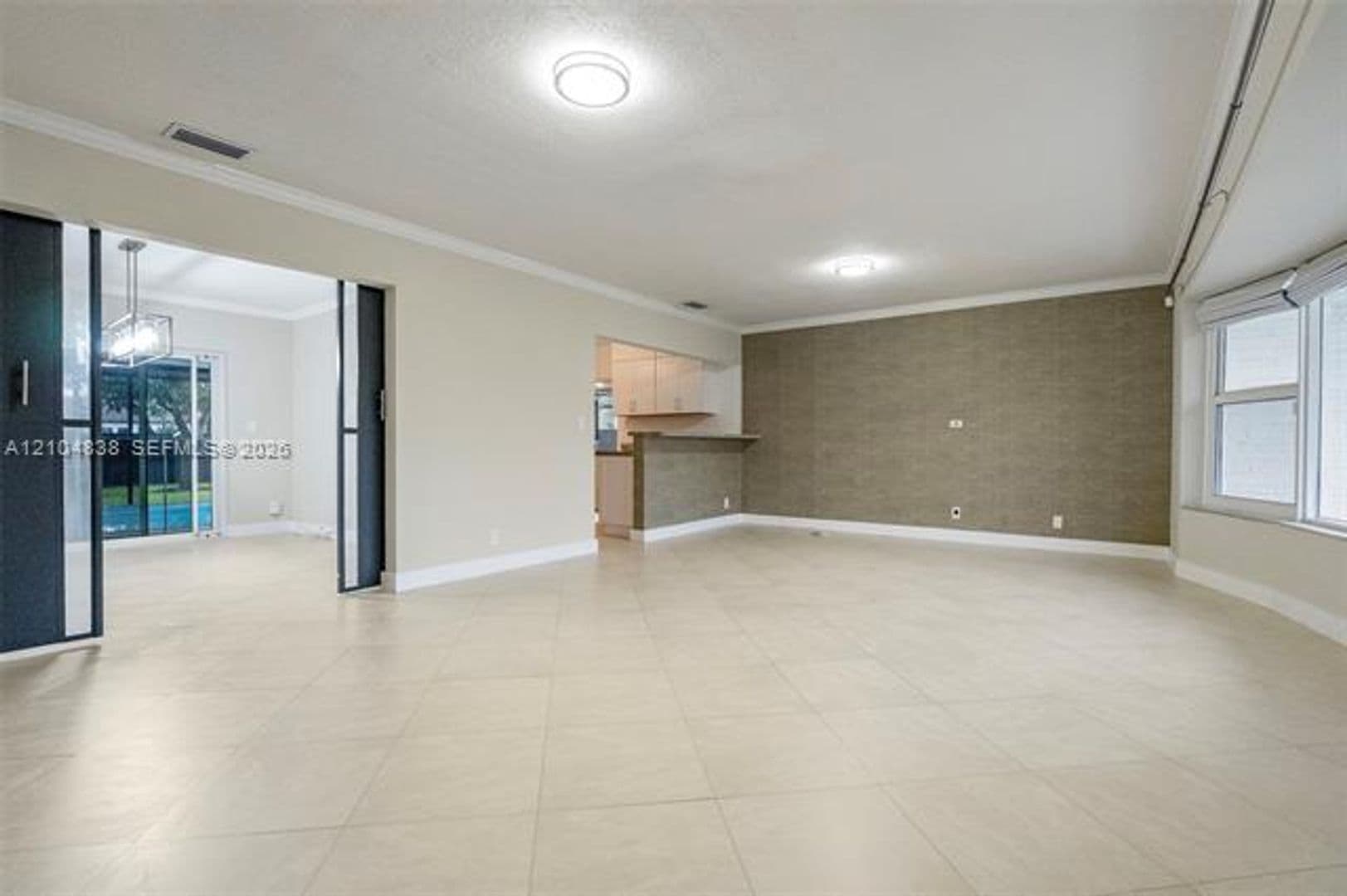 Plantation House: 5250 SW 4th Ct # 5250