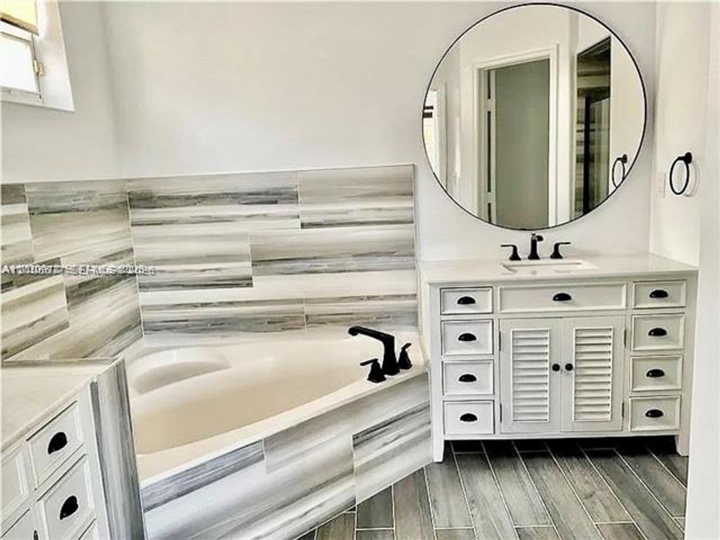Doral House: 11320 NW 43rd Ter # 11320