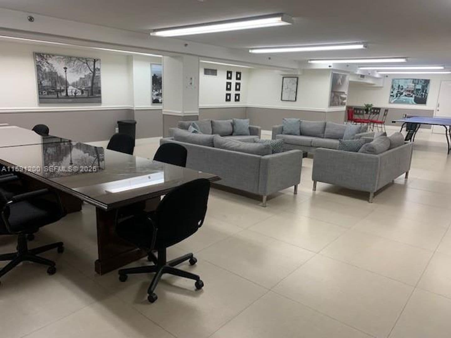 Miami Beach Condo: 100 Lincoln Rd cu-1434