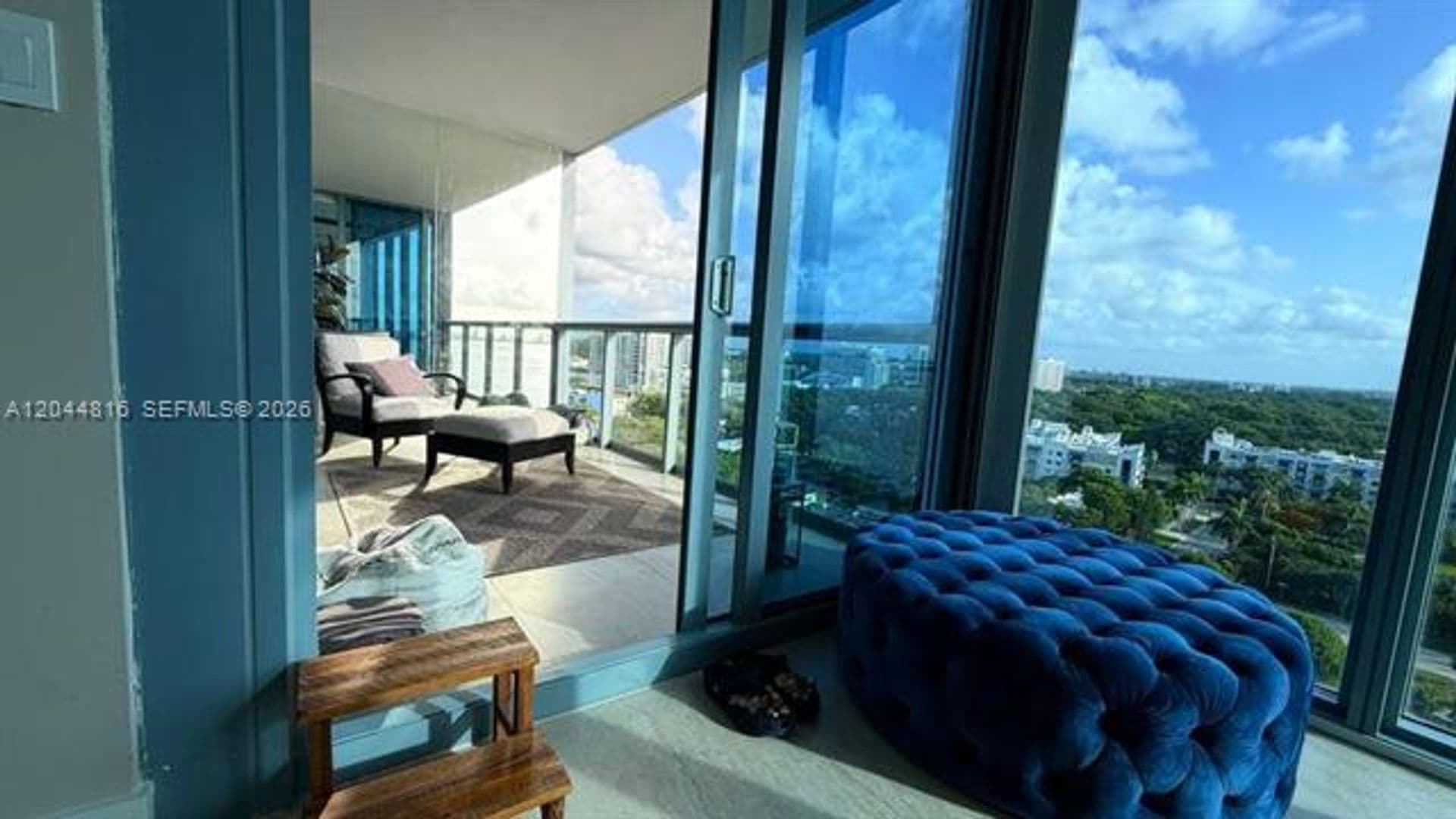 Miami Condo: 601 NE 36th St cu-1306