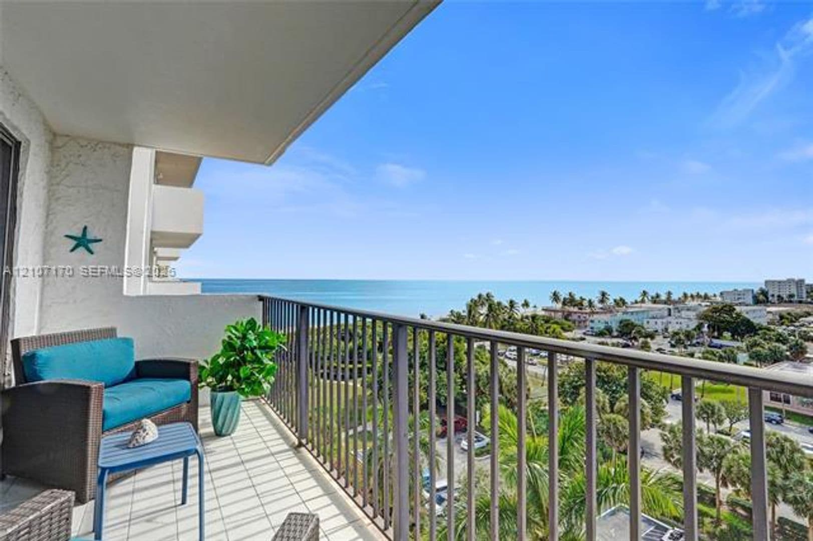 Hollywood Condo: 1201 S Ocean Dr cu-908S