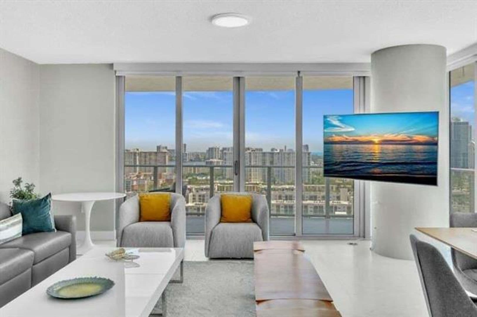 Sunny Isles Beach Condo: 300 Sunny Isles Blvd cu-4-2201
