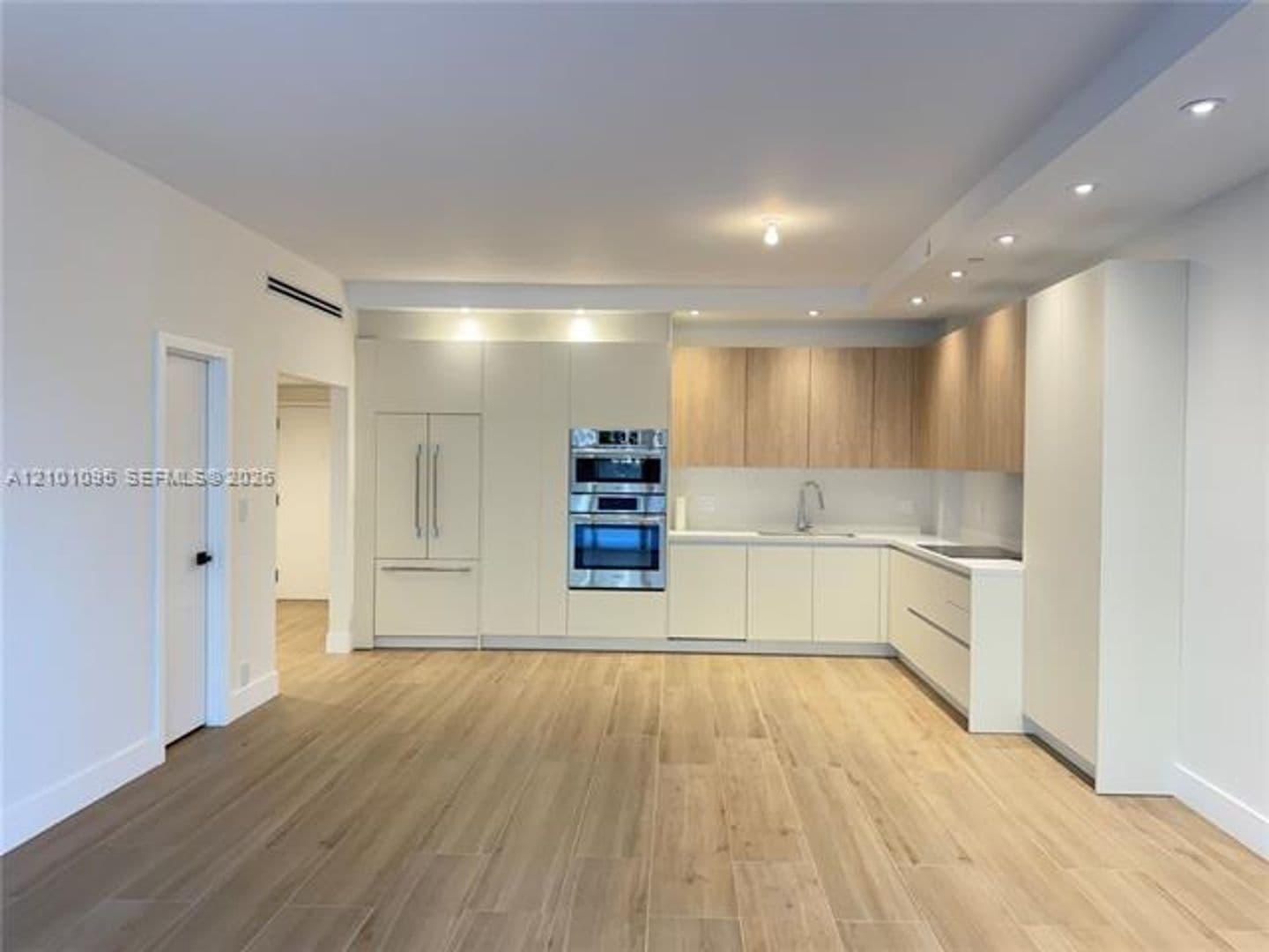 Key Biscayne Condo: 151 Crandon Blvd cu-140