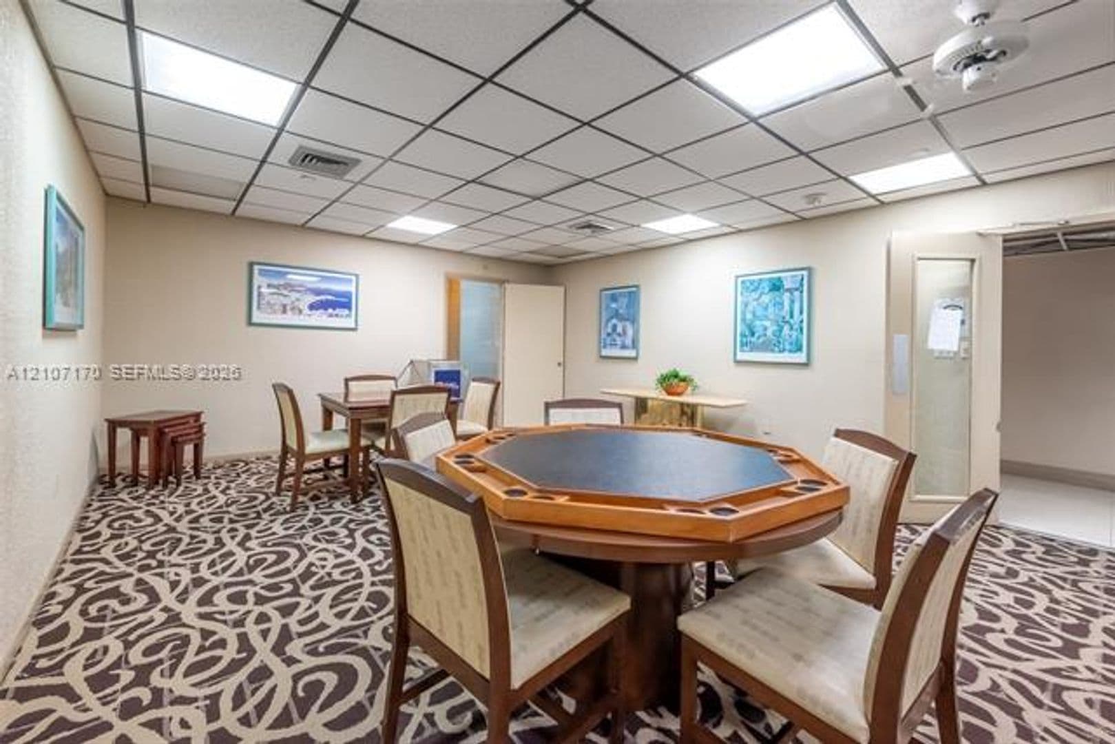 Hollywood Condo: 1201 S Ocean Dr cu-908S