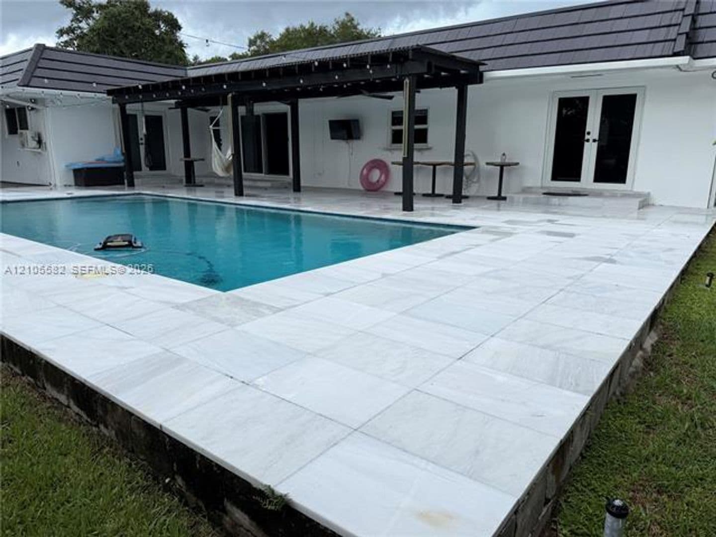 Miami House: 2215 NE 204th St # 2215