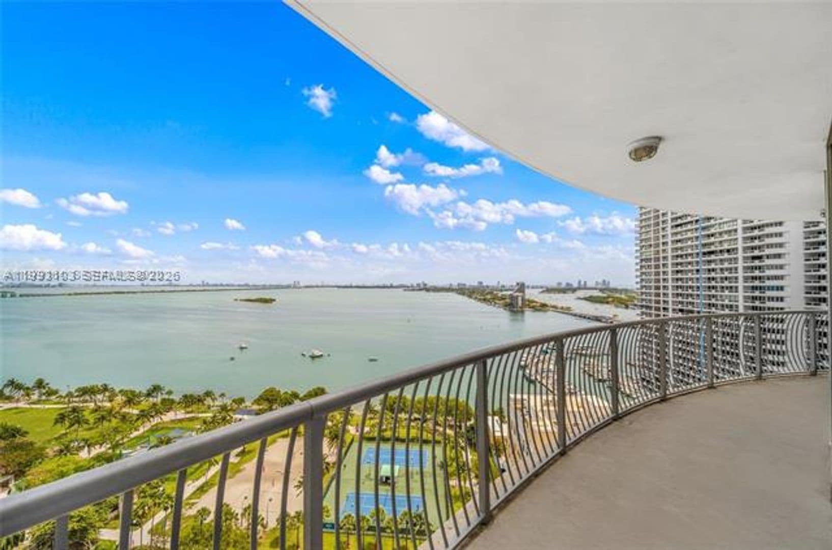 Miami Condo: 1750 N Bayshore Dr cu-2401
