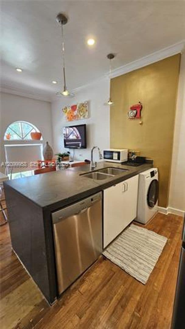 Miami Beach Condo: 130 3rd St cu-101
