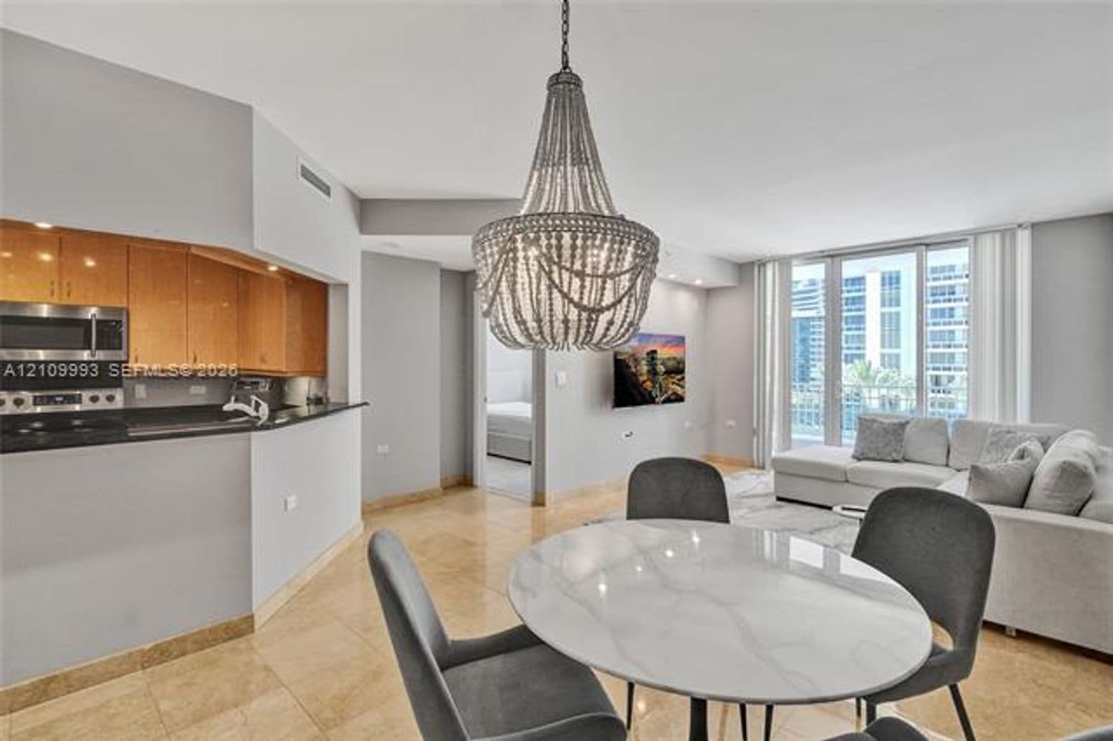 Miami Condo: 801 Brickell Key Blvd cu-808